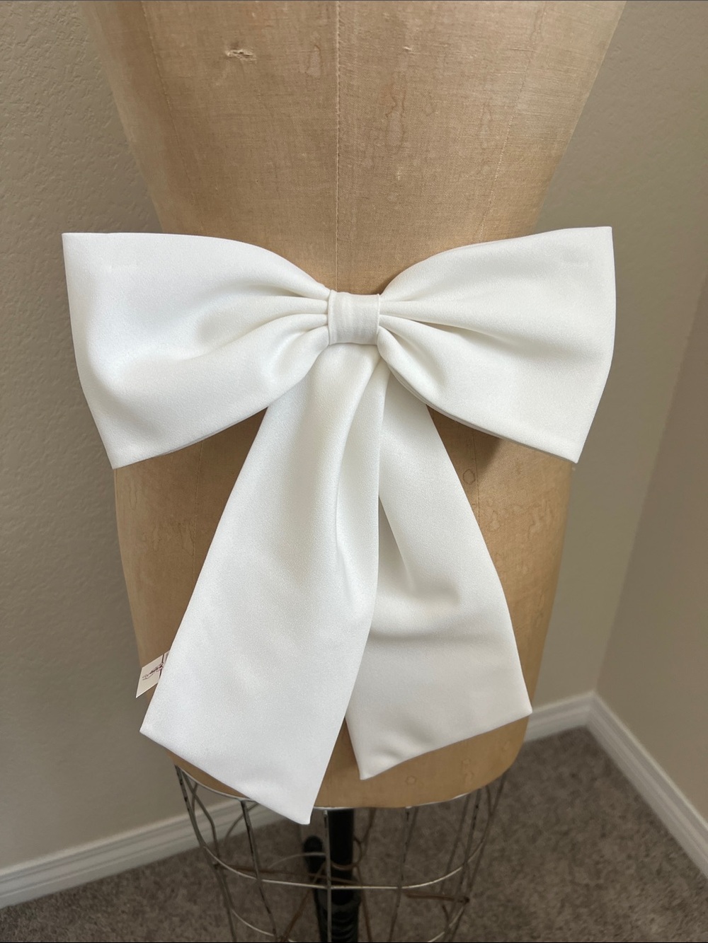 Ivory bridal bow